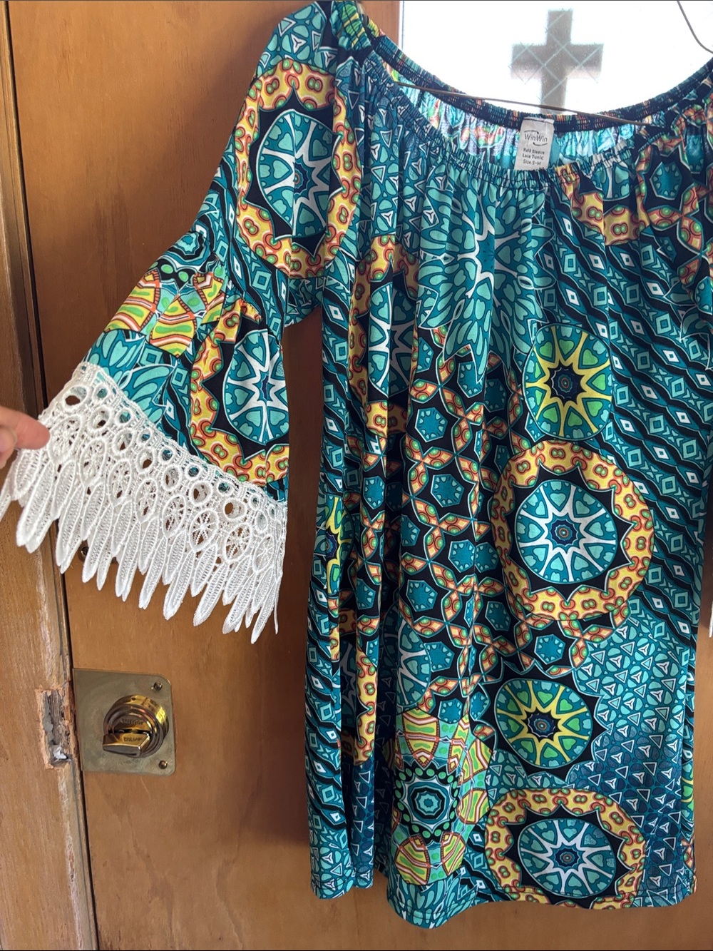 WinWin Teal & Yellow Mosaic Off-Shoulder Tunic with White Lace Trim  brand new